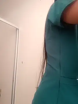 Snapshot of Dr_Edna_naughty chatting on April 23, 2026, 2:19 pm Dr Edna naughty online show from April 23, 2026, 2:19 pm