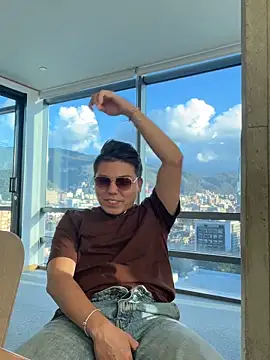 JesseJones  online show from March 21, 2026, 10:35 pm