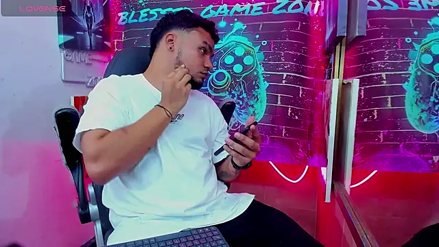 Dereck jackson  online show from March 15, 2026, 8:05 pm