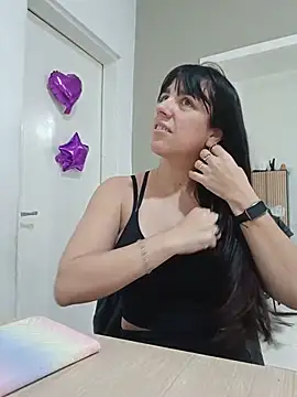 Snapshot of mel_stron chatting on June 4, 2026, 7:07 pm mel stron online show from June 4, 2026, 7:07 pm