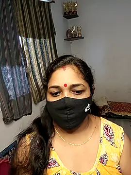 Snapshot of Tanvi_My_Girl chatting on May 2, 2026, 5:12 am Tanvi My Girl online show from May 2, 2026, 5:12 am