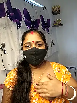Snapshot of Tanvi_My_Girl chatting on May 5, 2026, 5:32 am Tanvi My Girl online show from May 5, 2026, 5:32 am