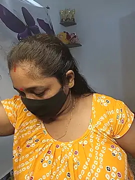 Snapshot of Tanvi_My_Girl chatting on May 16, 2026, 5:28 am Tanvi My Girl online show from May 16, 2026, 5:28 am
