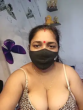 Snapshot of Tanvi_My_Girl chatting on May 15, 2026, 6:11 am Tanvi My Girl online show from May 15, 2026, 6:11 am