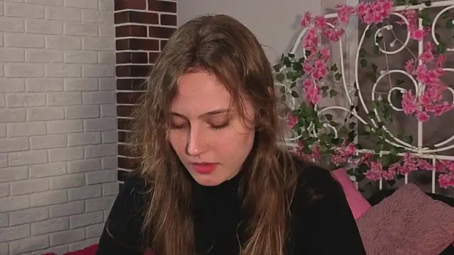 RubieHeiser online show from April 13, 2026, 6:01 pm