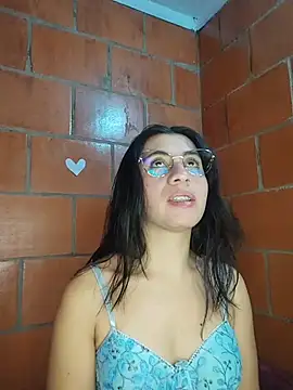 Amanda x1 online show from April 30, 2026, 7:54 pm