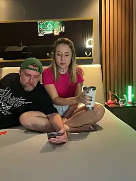 Snapshot of analloversbr chatting on April 12, 2026, 4:27 am analloversbr online show from April 12, 2026, 4:27 am