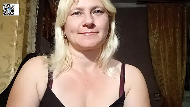 Snapshot of DiamondLady555 chatting on June 13, 2026, 7:12 pm DiamondLady555 online show from June 13, 2026, 7:12 pm