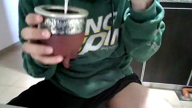 Snapshot of Morboxxxoo chatting on April 10, 2026, 1:40 pm Morboxxxoo online show from April 10, 2026, 1:40 pm