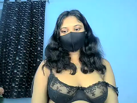 KASHISH SINGH  online show from June 17, 2026, 6:18 pm