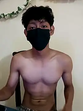 ElchicoX01 online show from May 17, 2026, 11:27 pm