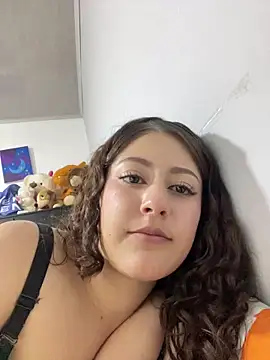 Snapshot of Lizzy_hott chatting on March 19, 2026, 3:28 am Lizzy hott online show from March 19, 2026, 3:28 am