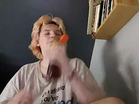 thatcutesubgirlwlw online show from May 30, 2026, 11:27 am