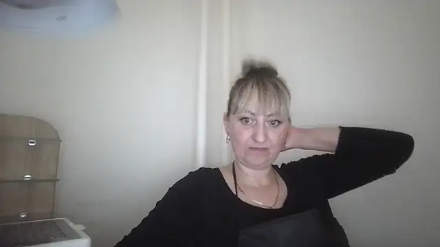 Snapshot of JeanAllen chatting on May 7, 2026, 8:17 am JeanAllen online show from May 7, 2026, 8:17 am