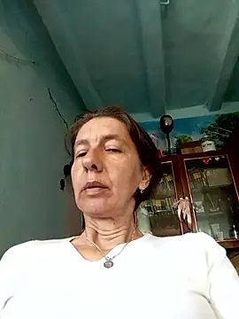 Snapshot of Tania9876 chatting on May 15, 2026, 8:23 am Tania9876 online show from May 15, 2026, 8:23 am