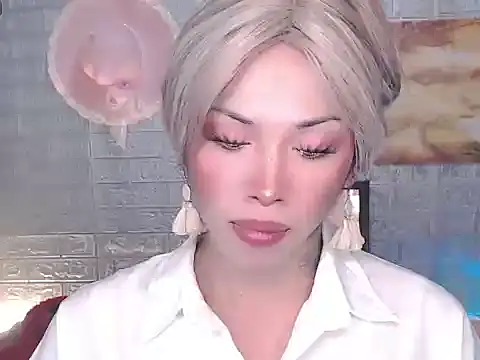 Ms amor powers ts online show from April 21, 2026, 9:32 pm