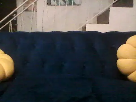 Thickdarkbby online show from April 15, 2026, 2:54 pm