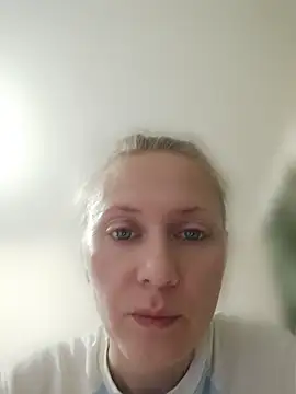 Snapshot of KamilaLod chatting on June 23, 2026, 7:45 pm KamilaLod online show from June 23, 2026, 7:45 pm