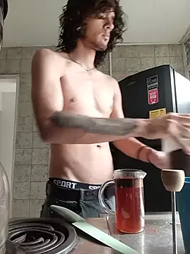 Skinny Mac online show from July 19, 2026, 1:52 pm