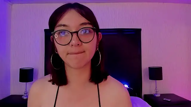 LilithBluum online show from April 3, 2026, 12:44 pm