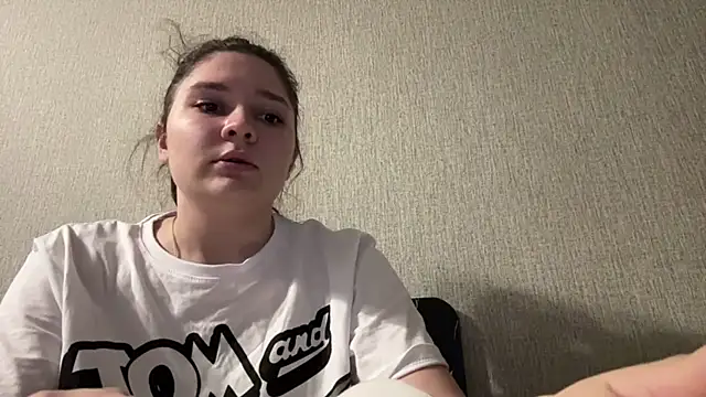 Emmiebutwihu online show from April 12, 2026, 10:07 am