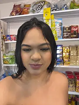Snapshot of Bella-Ferrer chatting on June 2, 2026, 7:03 pm Bella-Ferrer online show from June 2, 2026, 7:03 pm