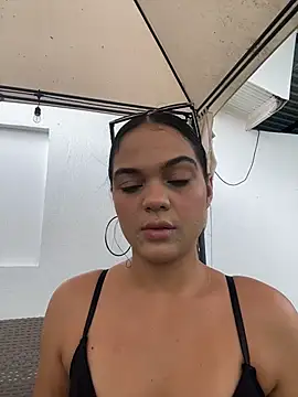 Bella-Ferrer online show from March 19, 2026, 6:08 pm