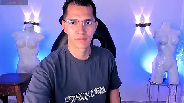 MilanDavid1 online show from March 16, 2026, 5:26 pm