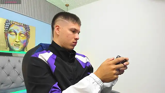 Snapshot of AlessandroFranco chatting on June 20, 2026, 1:38 pm AlessandroFranco online show from June 20, 2026, 1:38 pm