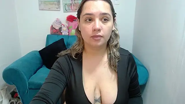 veronicaparkersex online show from May 11, 2026, 12:28 pm