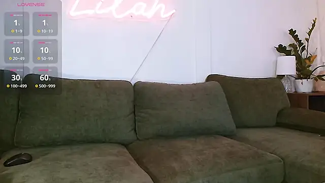 Snapshot of Lilah_Fit chatting on July 13, 2026, 11:48 pm Lilah Fit online show from July 13, 2026, 11:48 pm
