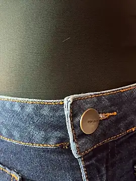 Adalyn Cute online show from April 18, 2026, 7:18 pm