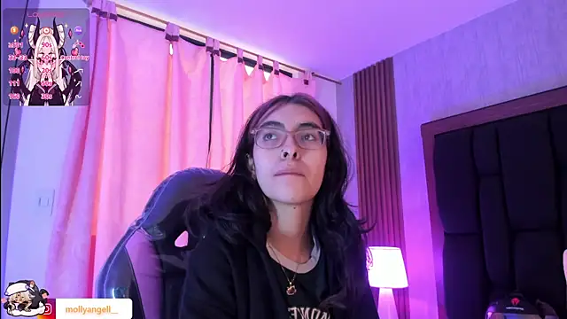 Molly A online show from July 29, 2026, 4:28 pm