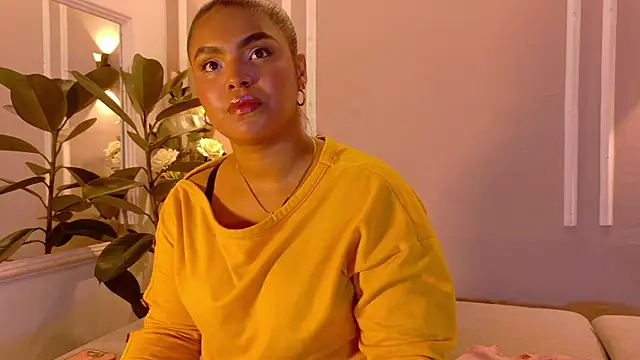Snapshot of ZoeyMonroe_ chatting on July 24, 2026, 3:02 am ZoeyMonroe online show from July 24, 2026, 3:02 am