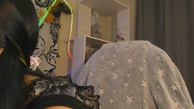 Laughing Natty online show from April 19, 2026, 12:44 am