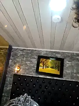 Kittylatina  online show from April 9, 2026, 3:19 am