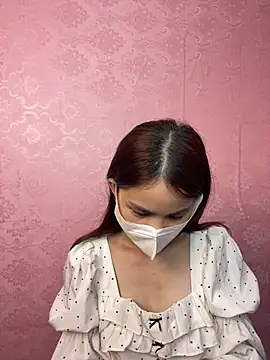 Snapshot of Emma_2603 chatting on April 2, 2026, 1:51 pm Emma 2603 online show from April 2, 2026, 1:51 pm