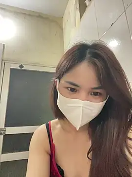 Snapshot of Emma_2603 chatting on April 11, 2026, 11:30 pm Emma 2603 online show from April 11, 2026, 11:30 pm