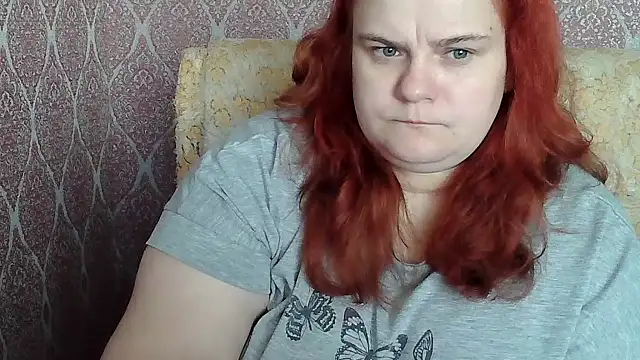 DollyGersonn online show from April 14, 2026, 5:34 am