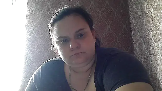 Snapshot of DollyGersonn chatting on June 17, 2026, 5:40 am DollyGersonn online show from June 17, 2026, 5:40 am