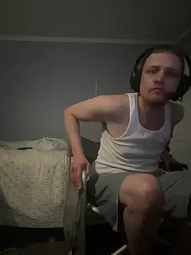 Snapshot of BoredGamer420 chatting on April 16, 2026, 3:51 am BoredGamer420 online show from April 16, 2026, 3:51 am