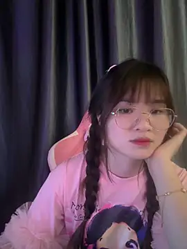 Snapshot of Cum-withyou chatting on April 30, 2026, 6:31 am Cum-withyou online show from April 30, 2026, 6:31 am