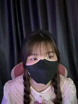 Snapshot of Cum-withyou chatting on May 5, 2026, 3:31 am Cum-withyou online show from May 5, 2026, 3:31 am