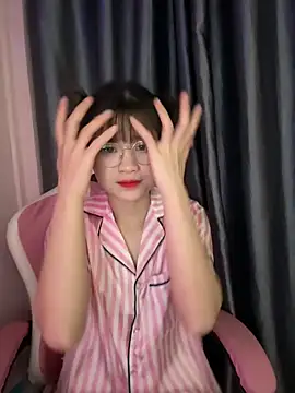 Cum-withyou online show from April 19, 2026, 8:59 am