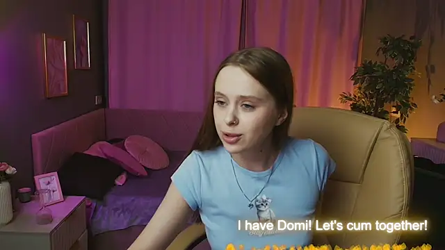 Snapshot of Megg_Ryan chatting on May 11, 2026, 2:45 pm Megg Ryan online show from May 11, 2026, 2:45 pm