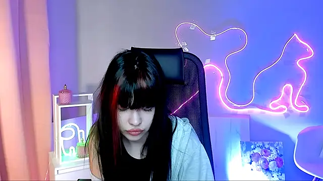 Snapshot of MeganBlosom chatting on March 13, 2026, 6:29 am MeganBlosom online show from March 13, 2026, 6:29 am