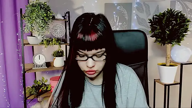 Snapshot of MeganBlosom chatting on March 15, 2026, 9:16 am MeganBlosom online show from March 15, 2026, 9:16 am