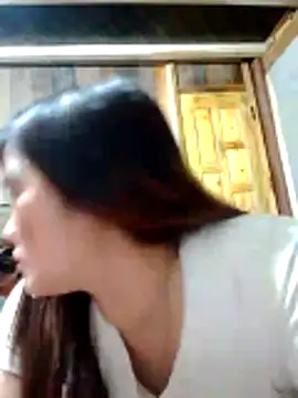 YAONIKUTE online show from April 25, 2026, 10:29 pm