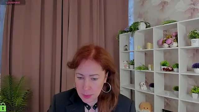 LeticiaRomano online show from April 23, 2026, 4:08 am