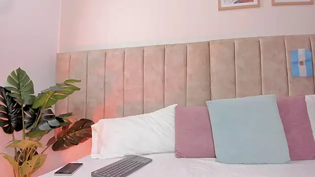 AgathaSavage online show from July 17, 2026, 2:42 am